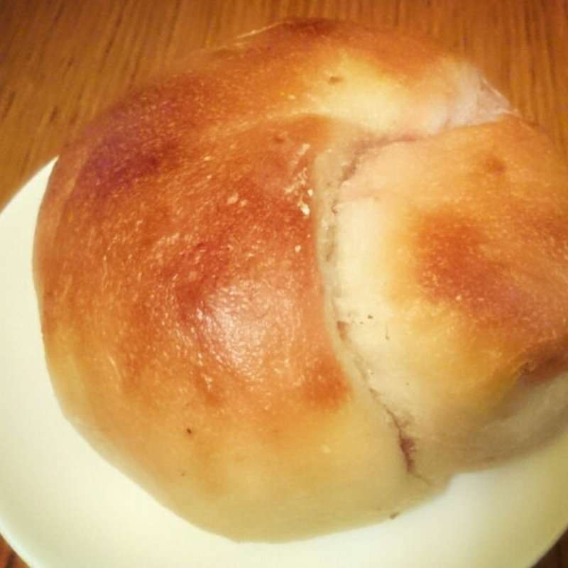 バラと白桃のベーグル(パン工房 ブランジェリーケン)