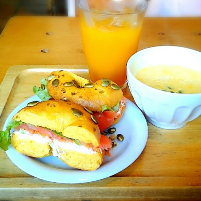 サンドウィッチのセット　スープ＆ドリンク付き(オープンオーブン)