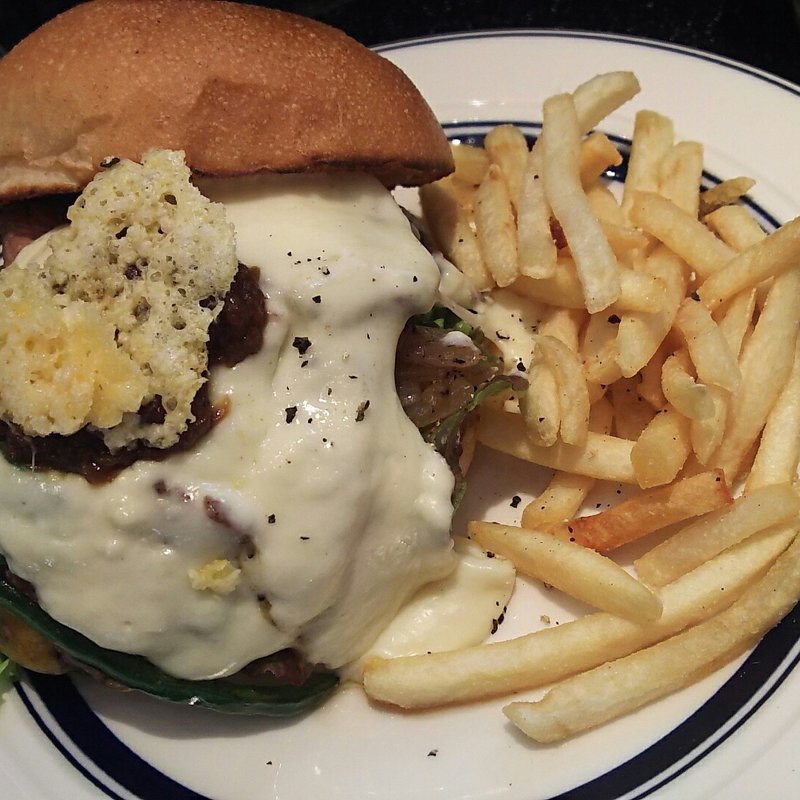 フィリーチーズステーキバーガー(J.S. BURGERS CAFE / LUKE'S LOBSTER ミント神戸店)