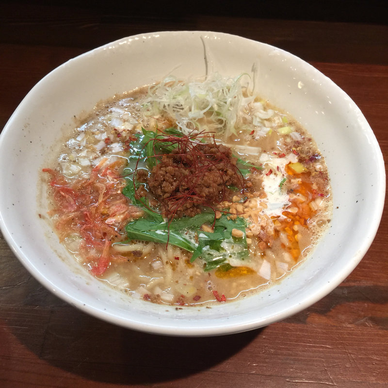 担々麺(さんじ )