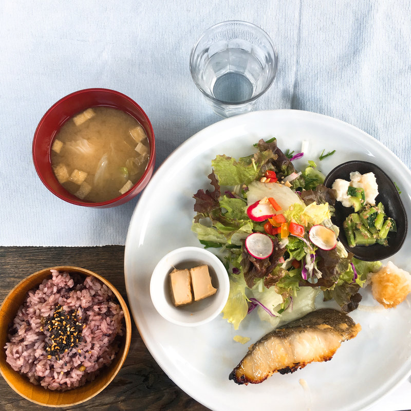 銀ダラ西京焼き定食(ティー・シゼン （t.shizen）)