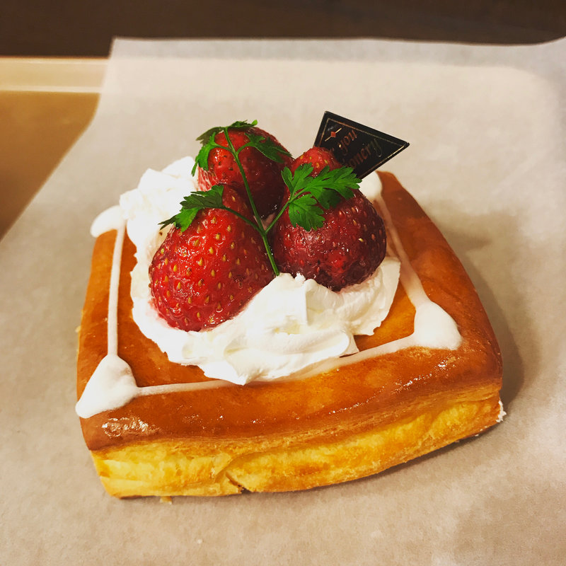 イチゴのペストリー(ニキベーカリー 綾瀬店)