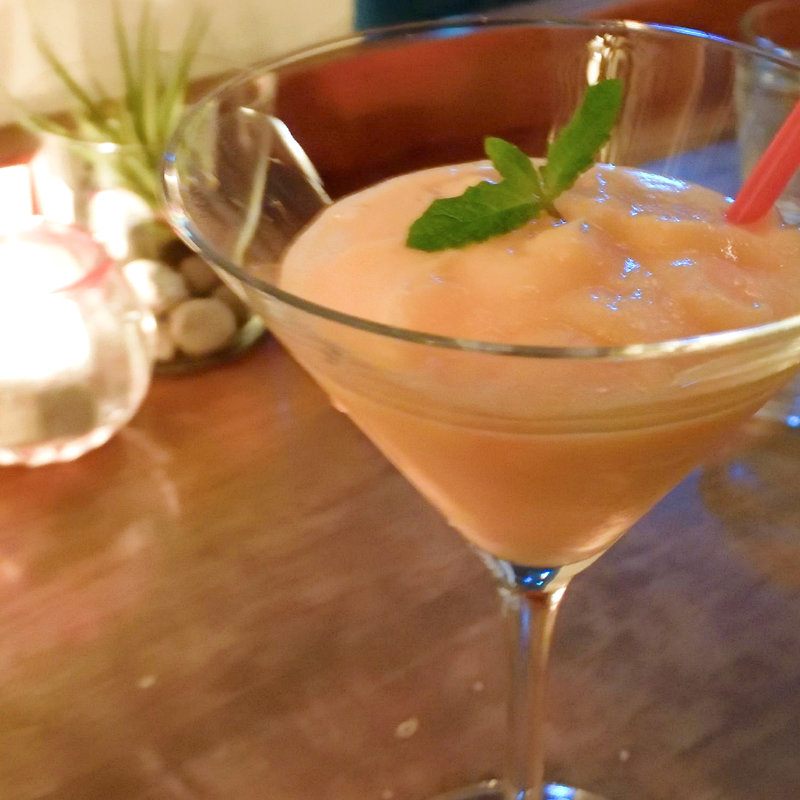 苺のカクテル(ブルーグロッソ （BLUE GROSSO）)