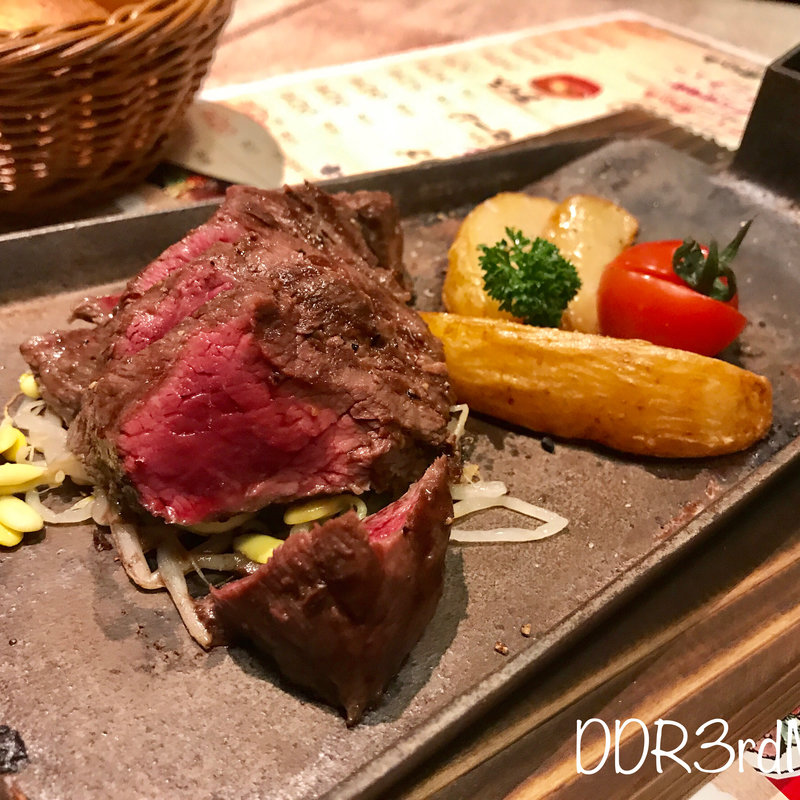 ランプ(ニクバルダカラ 広島胡町)