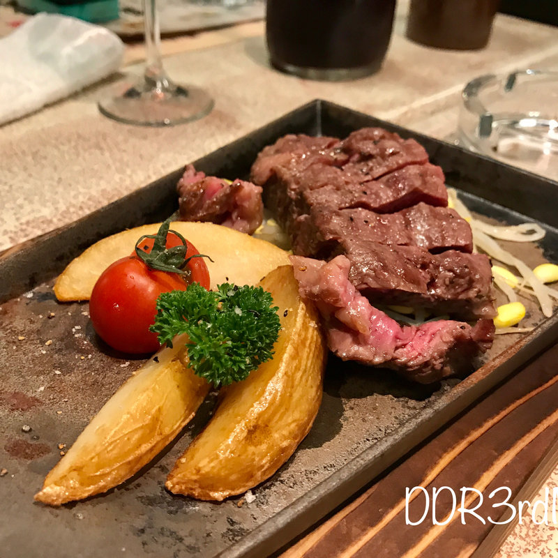 肩サンカク(ニクバルダカラ 広島胡町)