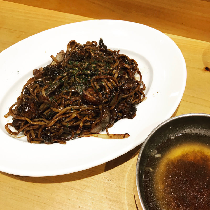 黒焼きそば(東京焼きそば )