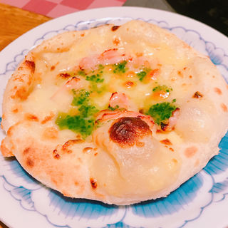 バジルとクリームのピザ(生麺工房　鎌倉パスタ イオンモール鈴鹿ベルシティ店 )