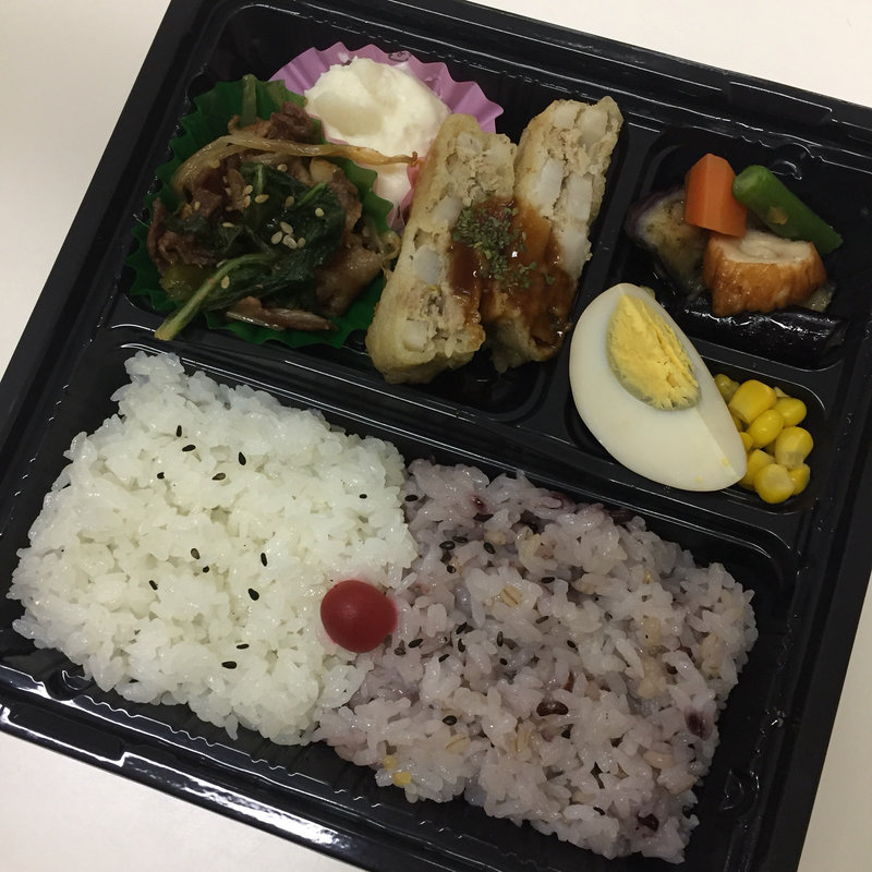 ハーフ弁当 豚肉生姜焼き(クロワッサン )