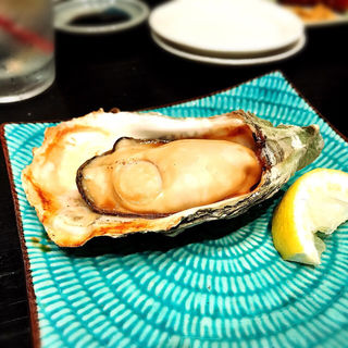 焼き牡蠣(SUSHI IZAKAYA DINING 心-shinn-)
