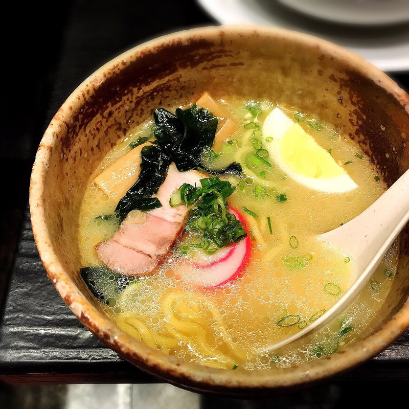 〆のラーメン（白湯）(SUSHI IZAKAYA DINING 心-shinn-)