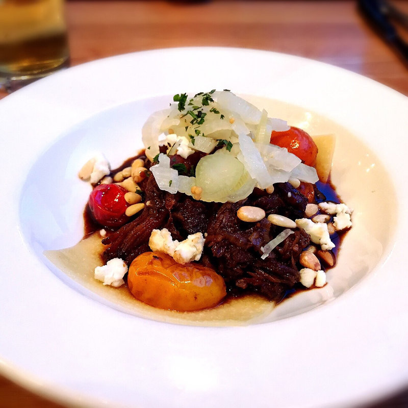 オープンフェイスニーハウ島羊首"ラビオリ"(12th AVE GRILL)