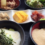 お昼の食べ放題(浅草むぎとろ本店)