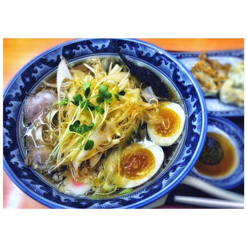 ねぎ豚ラーメン醤油小包ギョーザセット(紺のれん 長沼店 （こんのれん）)