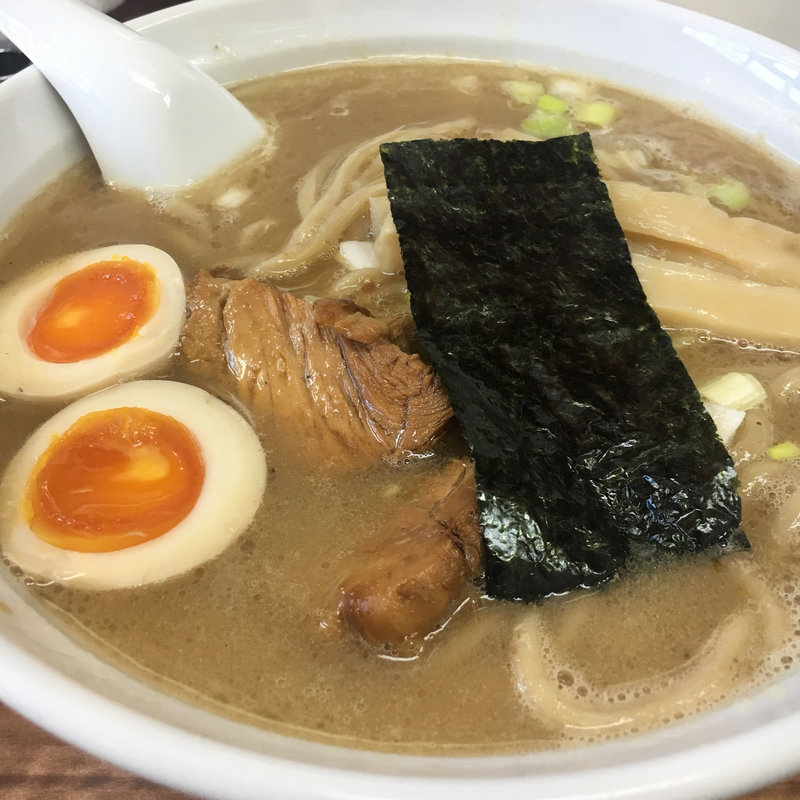 煮干し豚骨(麺や　福座 （フクゾ）)