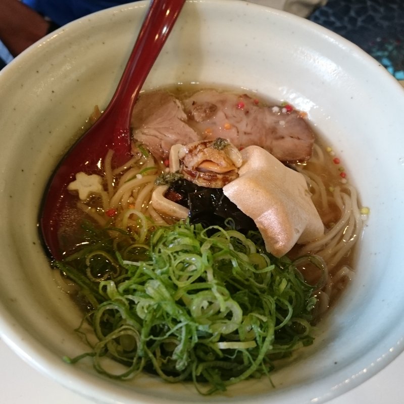 ヘブンズヒル 白醤油麺 ＋ 九条ネギ(マイルストーン （MILE STONE）)