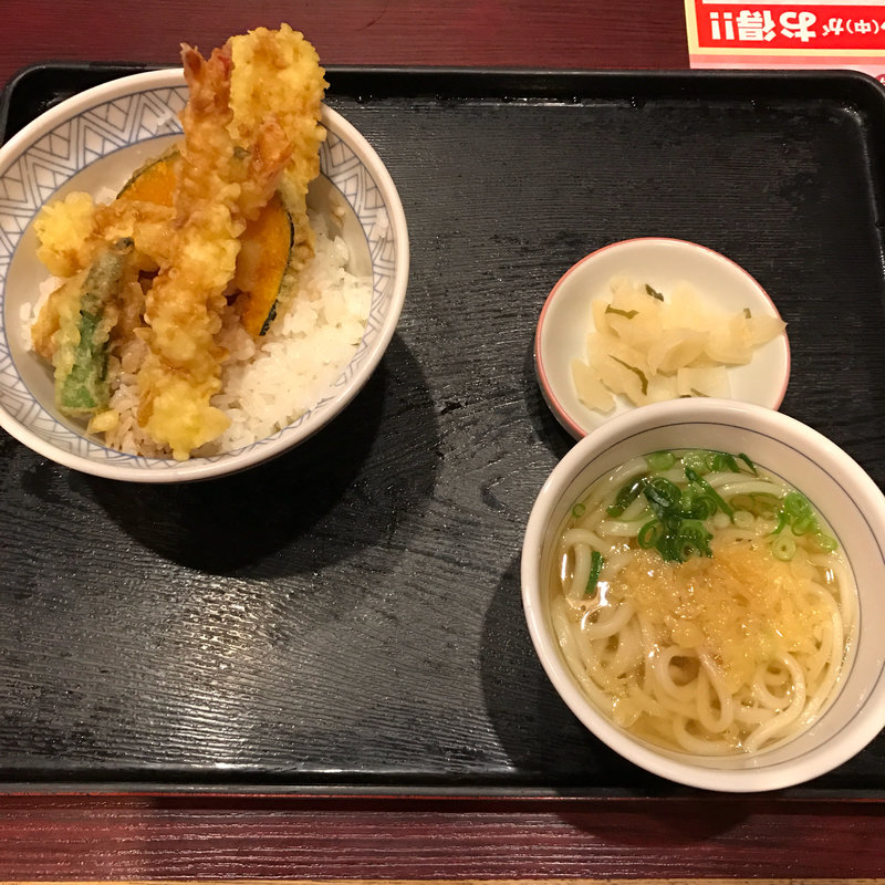 【おてがるランチ】ランチ天丼（半うどん）(夢庵 西国分寺店)