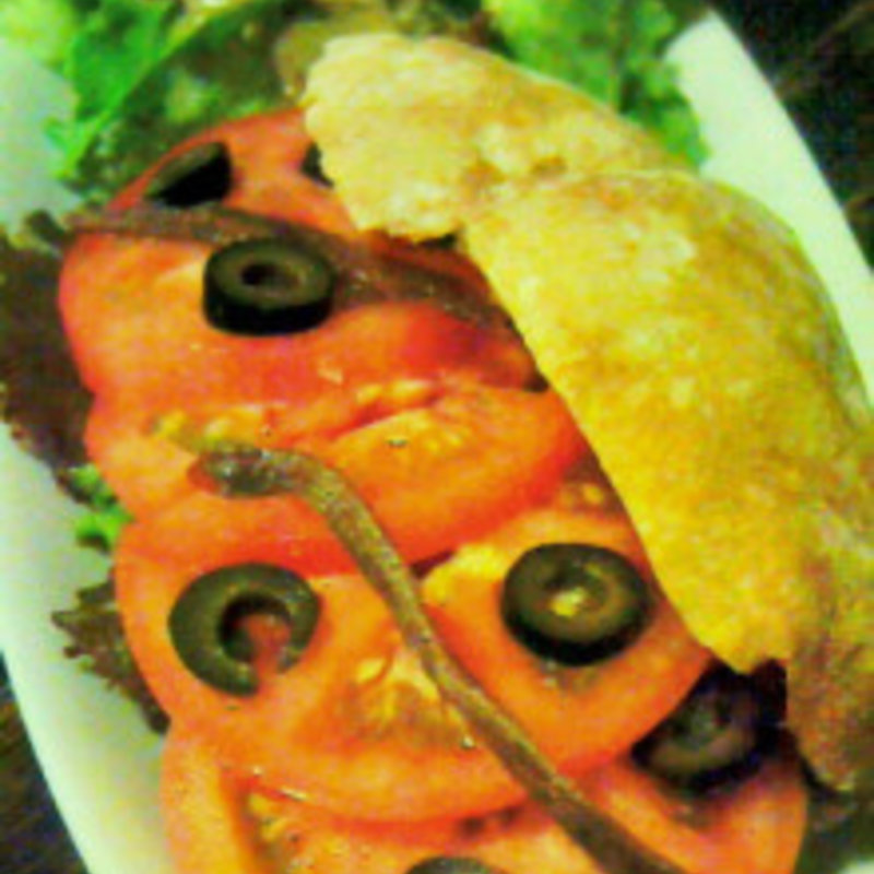 ツナとトマトとアンチョビ (カフェ コチ （CAFE KOCSI）)