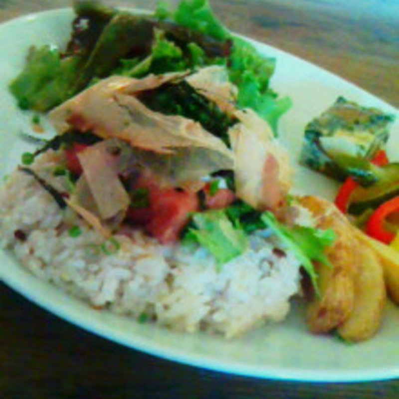 ネギトロと温泉卵の丼(八十八夜 吉祥寺)