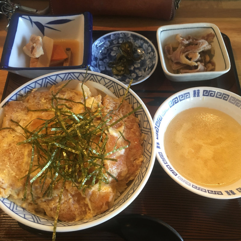 かつ丼(中華料理 なかみち )
