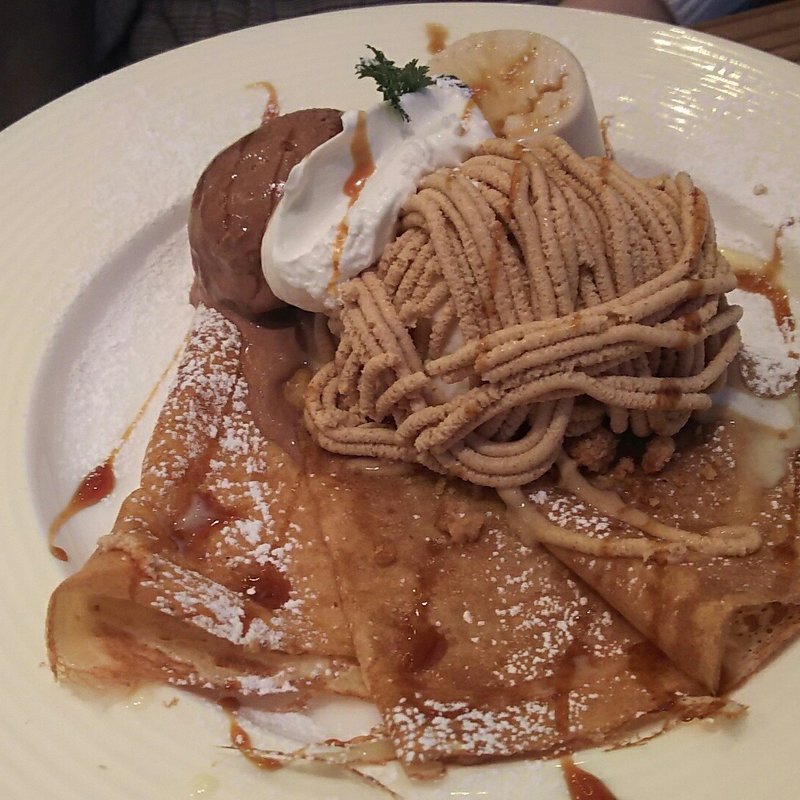 きな粉モンブランとほうじ茶豆乳プリンのクレープ(クレープリー・スタンド・シャンデレール)