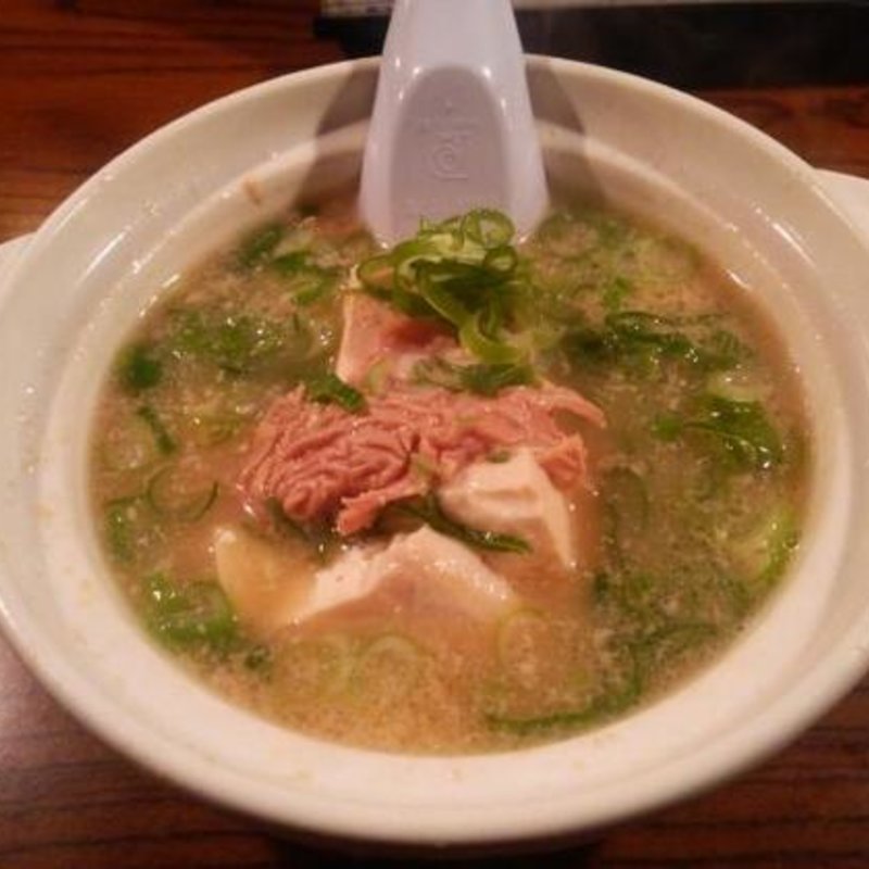 もつ煮込み(焼鳥の加賀太鼓 )