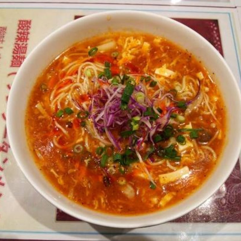 酸辣湯麺(菜香樓 金沢百番街店 （サイコウロウ）)