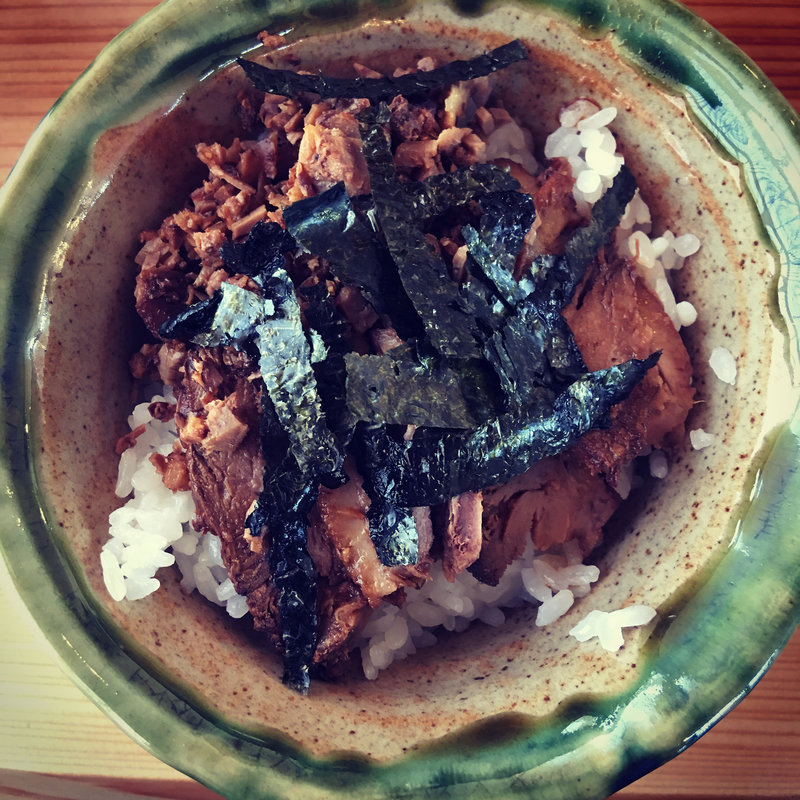 ミニチャーシュー丼(らーめん 鴨屋)