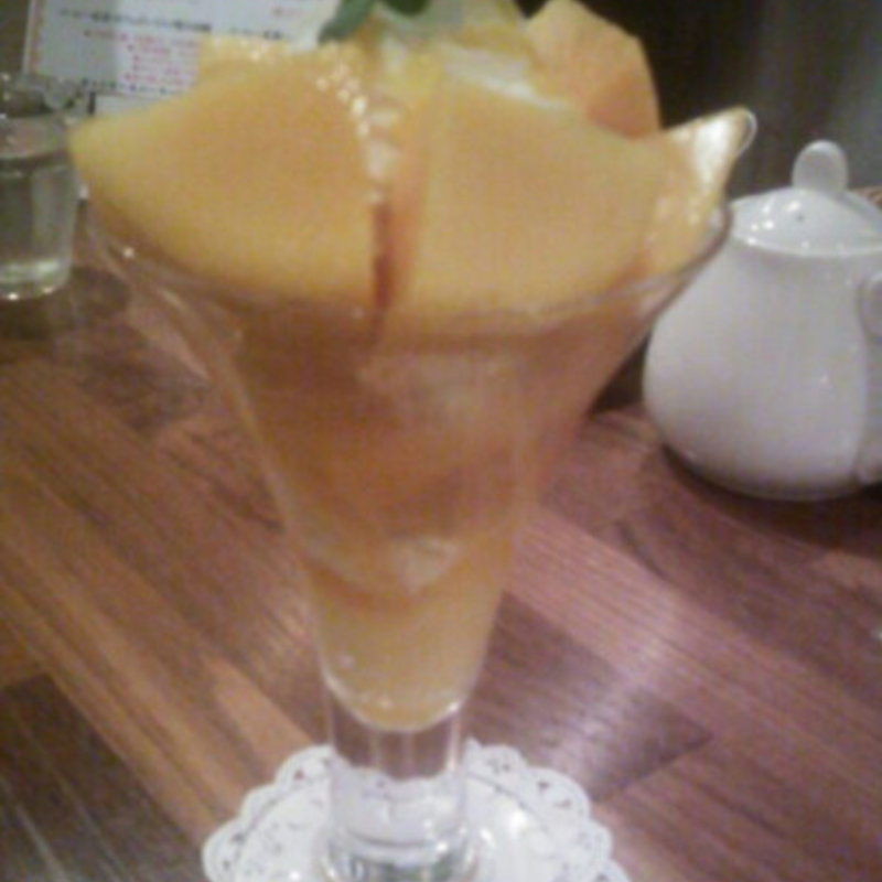 アップルマンゴーパフェ(ホットケーキパーラー フルフル 赤坂店 （Fru-Full）)