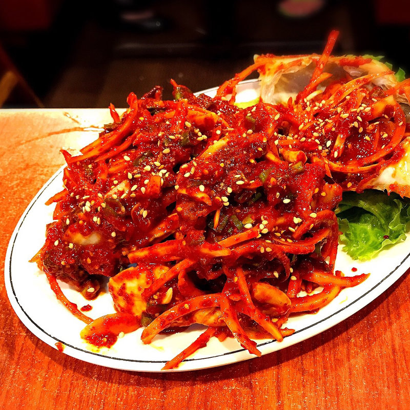 味付け蟹刺身（辛）(Hyung Je Restaurant（兄弟焼肉/ヒョンジェレストラン）)