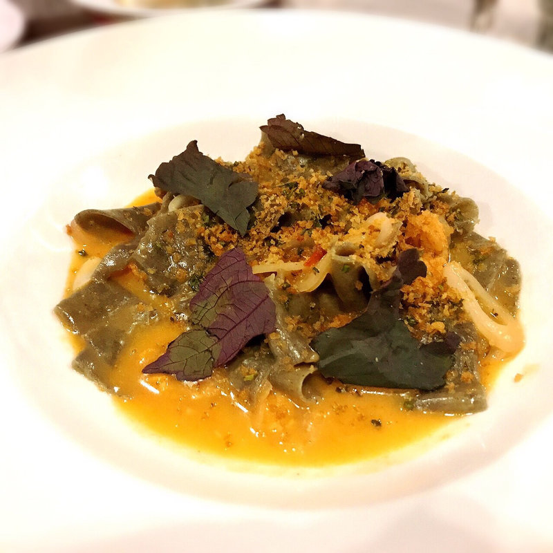 UNI RAGU(The Pig and the Lady)