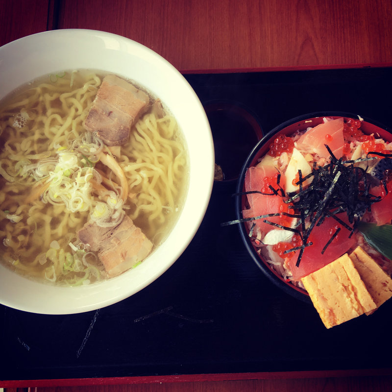 夕得セット(バラちらし、塩らーめん、デザート)(道の駅 よつくら港 )