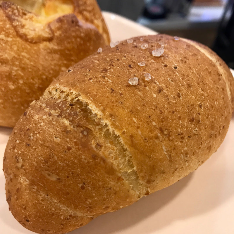 塩パン(トランドール博多駅店)