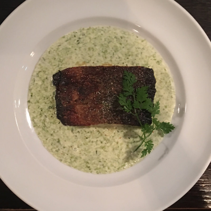 サーモンソテー 岩海苔のクリームソース(パスタ ピッコラドゥエ)