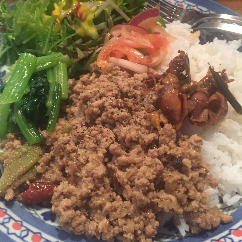 ブラックペッパー薫るキーマカレー(ウールガイトッピング)(サンラサー)