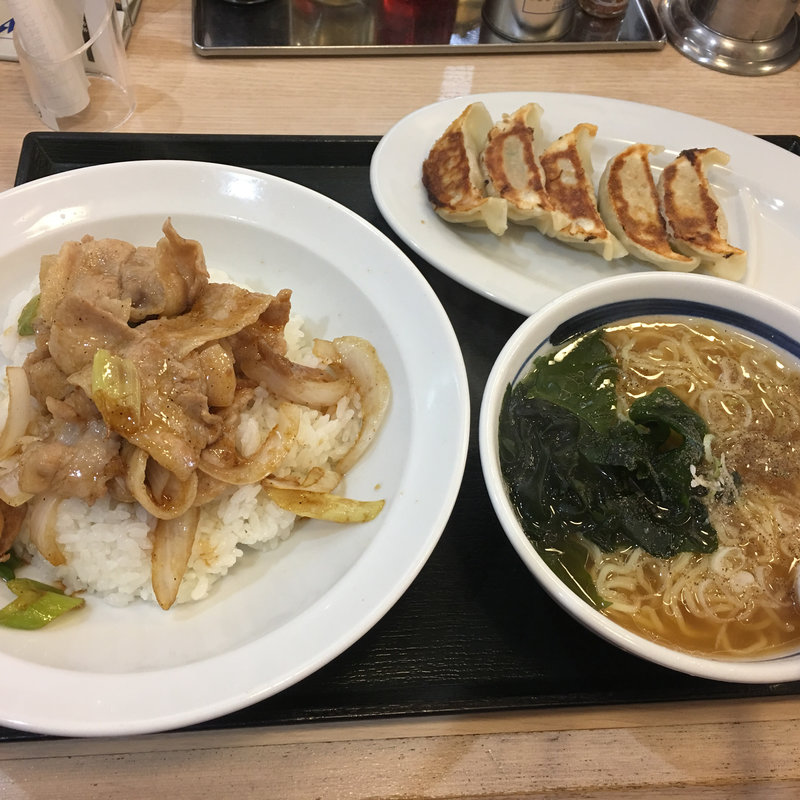 豚焼肉丼セット ＋餃子付き(れんげ食堂 Toshu 新丸子店)