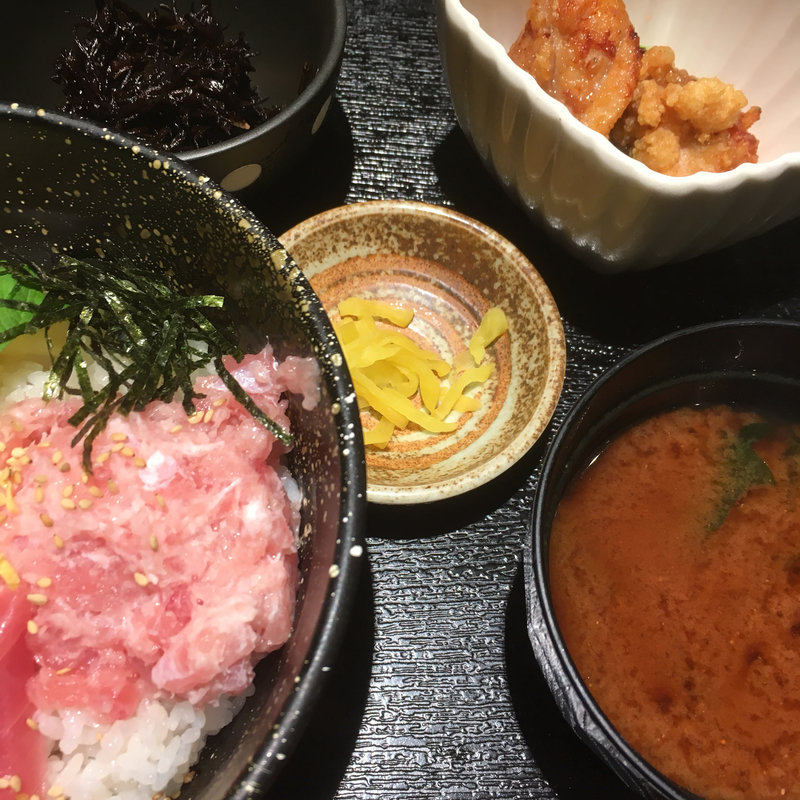 日替わりランチ(まぐろ神社)