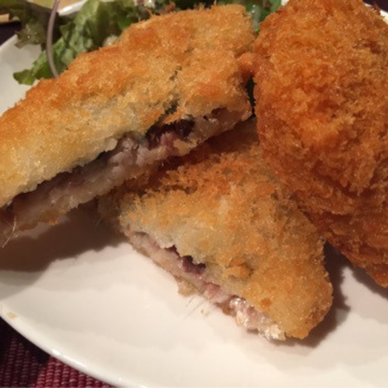 すき焼き風コロッケとイワシフライ(ＳＯＲａ．Ｆｕｋｕｏｋａ)