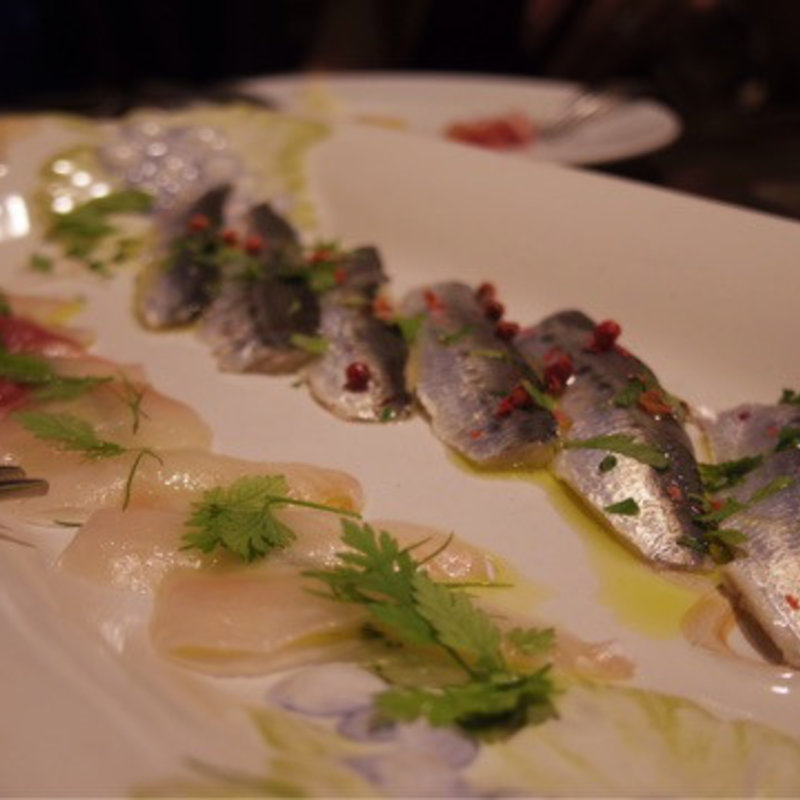 3種の鮮魚のカルパッチョ(ラ・ピッコラ・ターヴォラ)