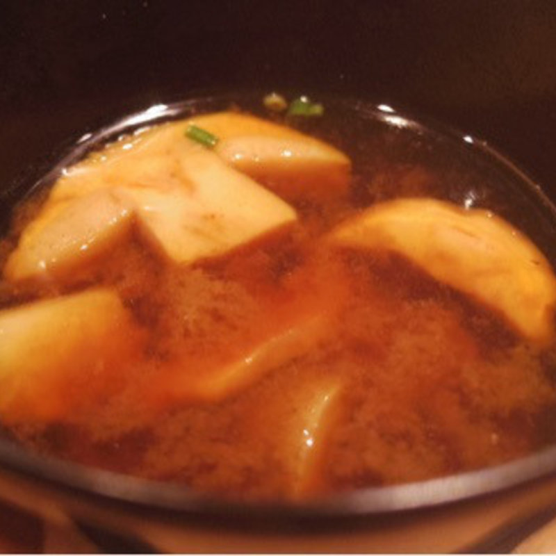 ポルチーニ茸の赤だし(肉処 嘉陣)