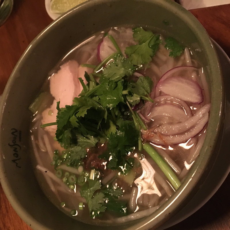 鶏肉と香味野菜のベトナムフォー(モンスーンカフェ 渋谷 （Monsoon Cafe）)