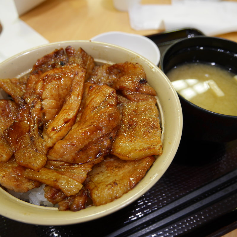 豚丼(豚丼のぶたはげ ららぽーと新三郷店)