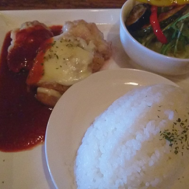 カリカリチキンのワンプレート ランチ(夢街道 東金井店 )