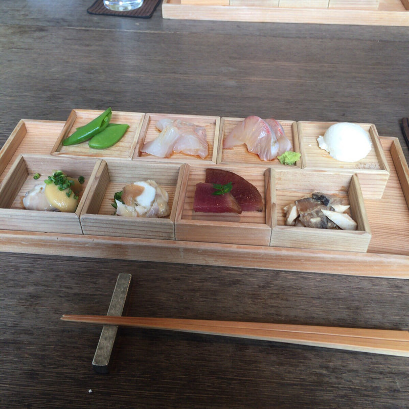 前菜8種盛り合わせ(HIGASHI-YAMA Studio)