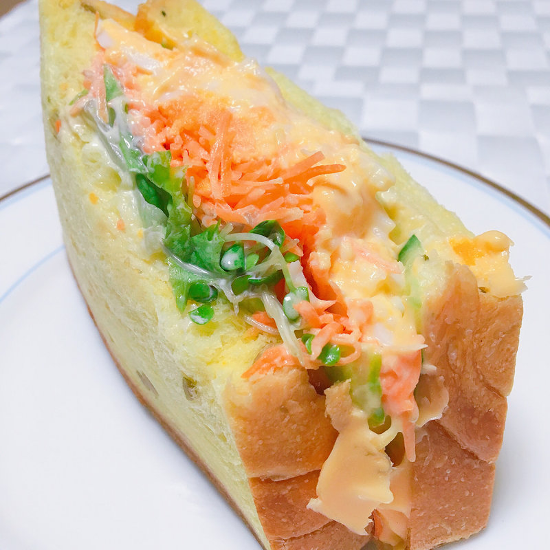 ダブルエッグのパンプキンブレッドサンドイッチ(ミアズ ブレッド （MIA'S BREAD）)