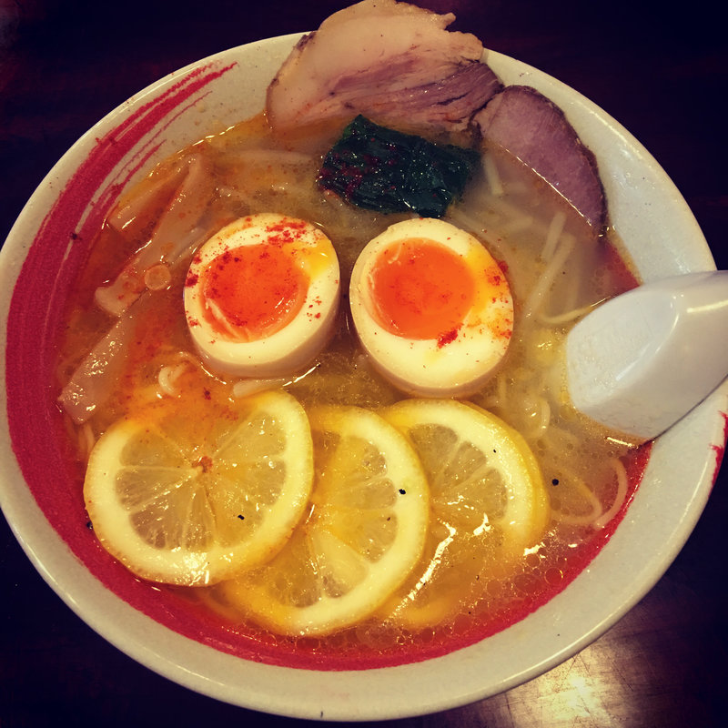 レモン塩ラーメン(支那そばでんでん )