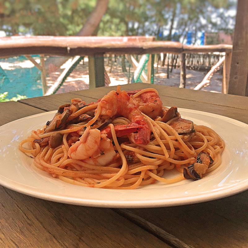 エビと茄子ときのこのトマトソーススパゲッティ(ボートハウス （boat house）)