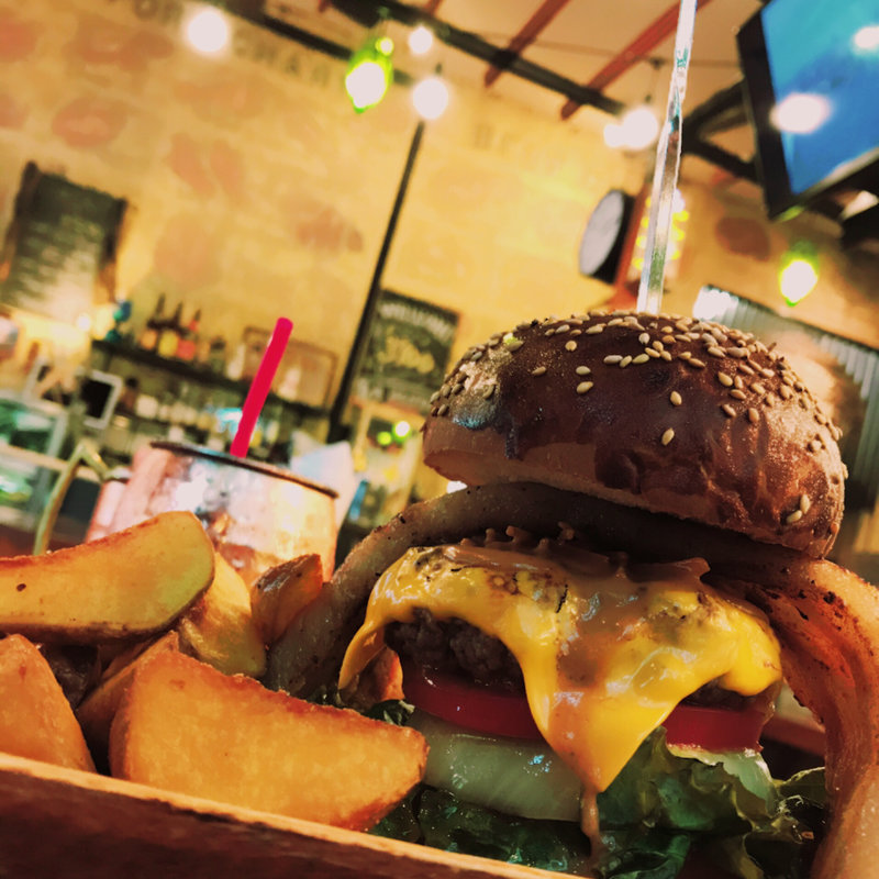 ボーンズスペシャルバーガー(BONES （ボーンズ）)