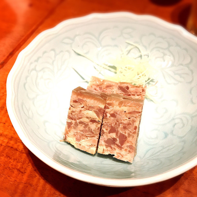 豚スネ肉の塩漬けとフォアグラのテリーヌ 鎮江風(JASMINE憶江南 )