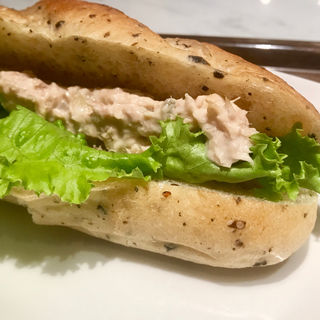 ツナサンド(デリフランス博多)