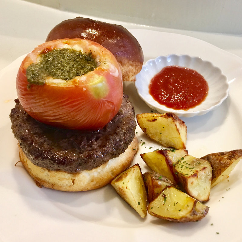 まるごとトマトの焼きカプレーゼバーガー(JACK's KITCHEN)